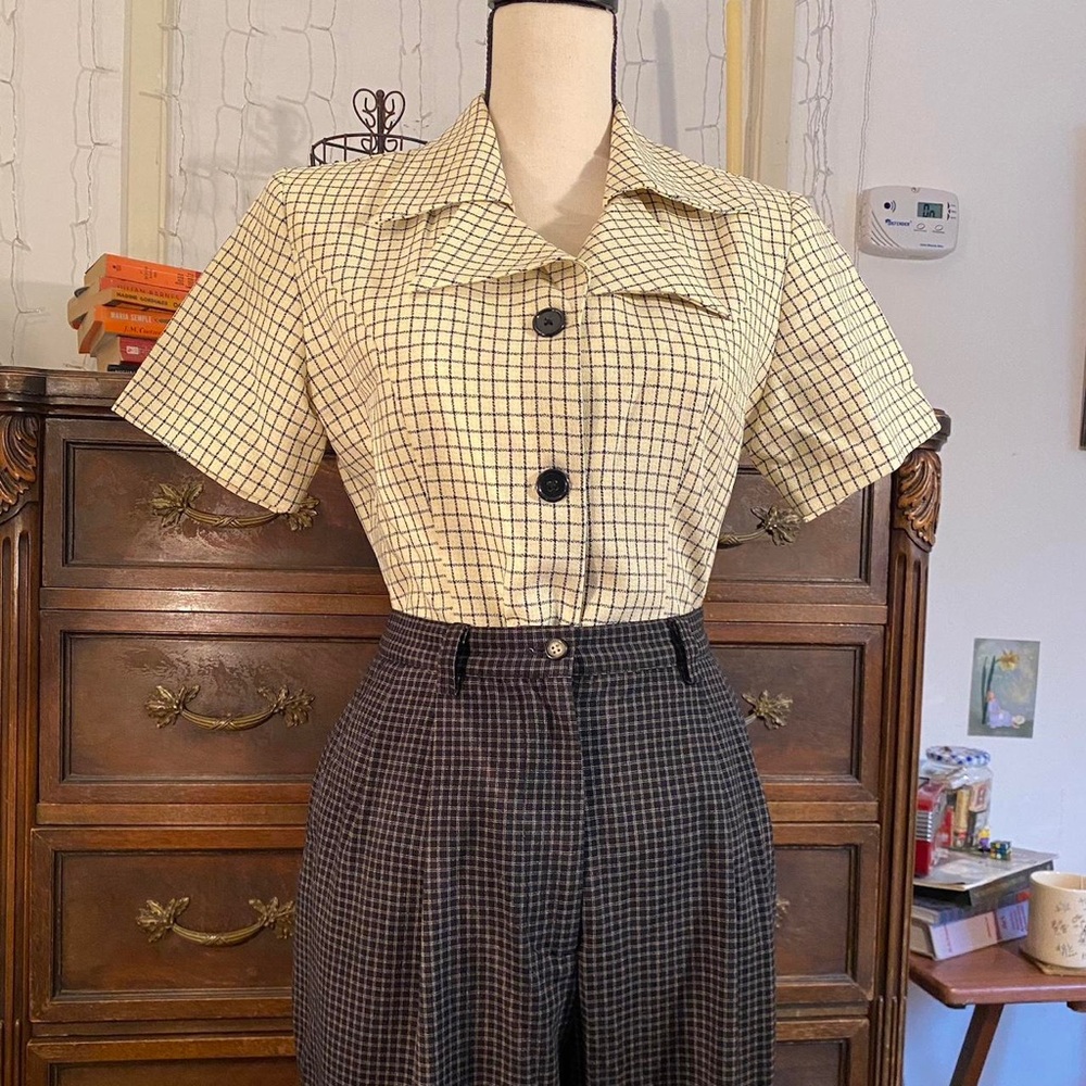 Checkered Short Sleeve Blouse